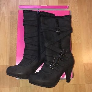 Shoe Dazzle Boots